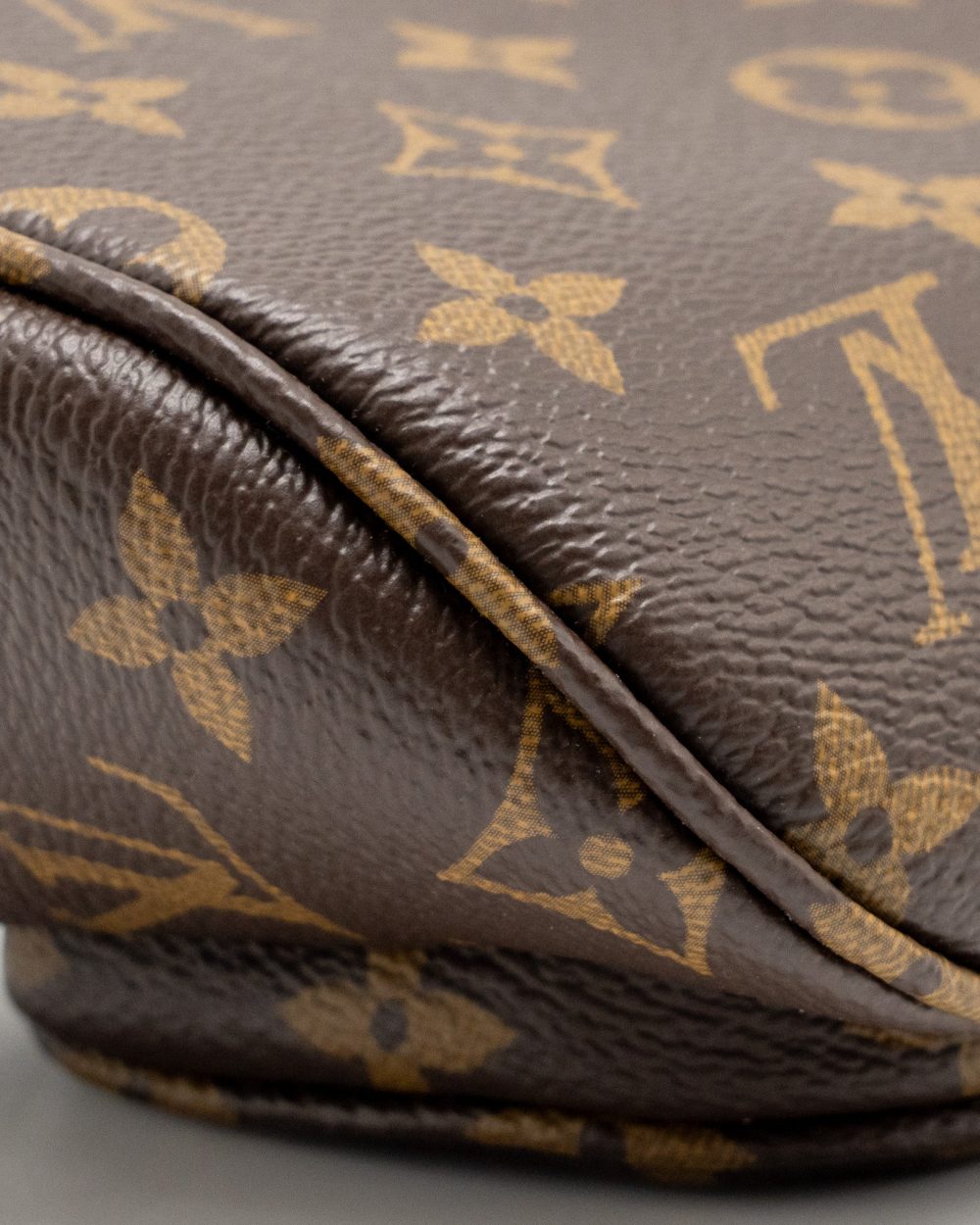 AAA Replica Louis Vuitton LV MINI BUMBAG MONOGRAM CANVAS GHW
