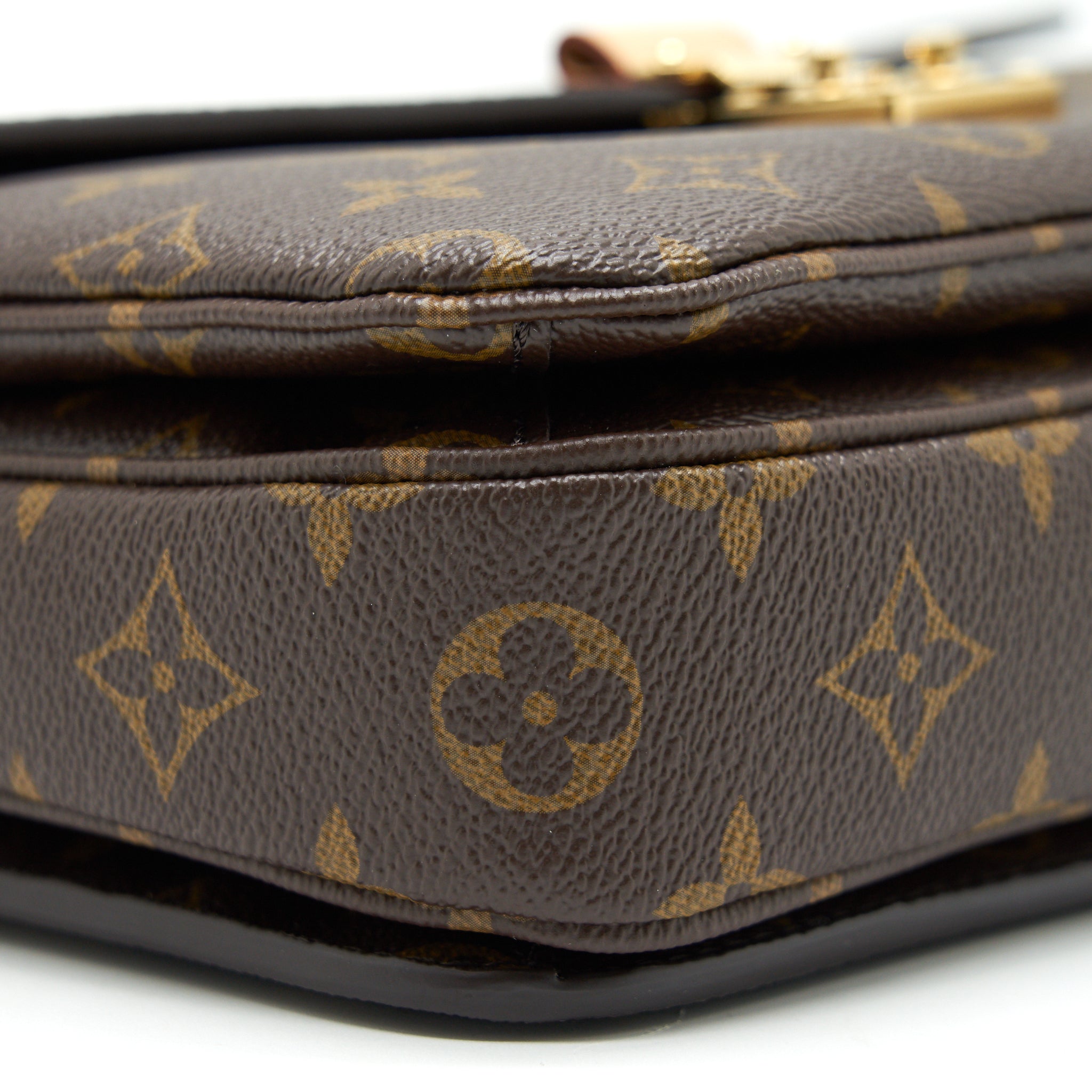AAA Replica Louis Vuitton LV MONOGRAM CANVAS POCHETTE METIS