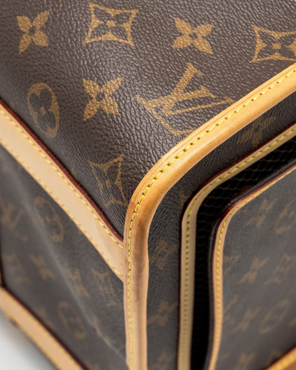 AAA Replica Louis Vuitton LV DOG BAG MONOGRAM CANVAS GHW