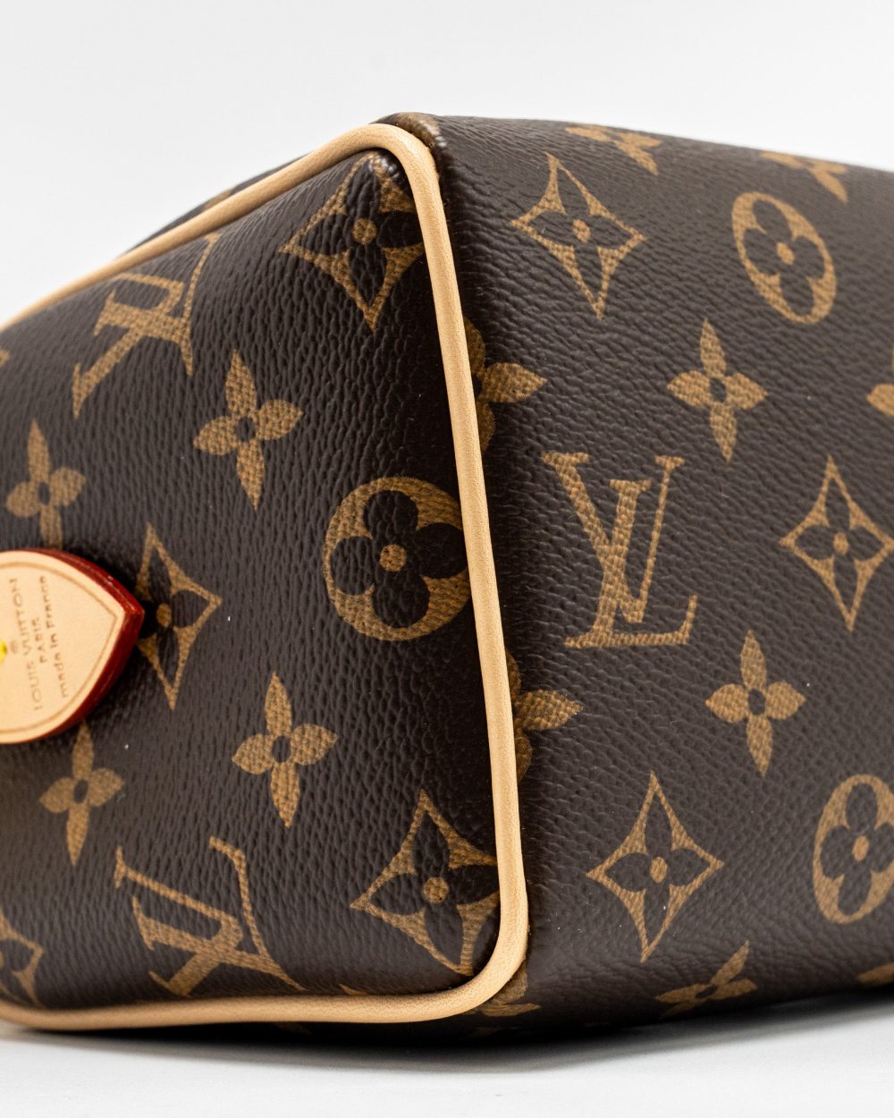 AAA Replica Louis Vuitton LV SPEEDY BANDOULIERE 20 MONOGRAM CANVAS BLACK STRAP GHW