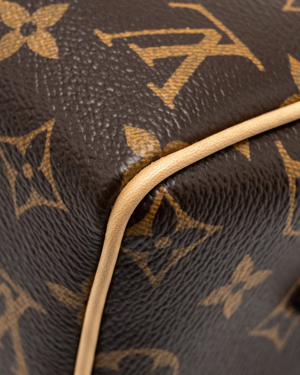AAA Replica Louis Vuitton LV SPEEDY BANDOULIERE 20 MONOGRAM CANVAS BLACK STRAP GHW