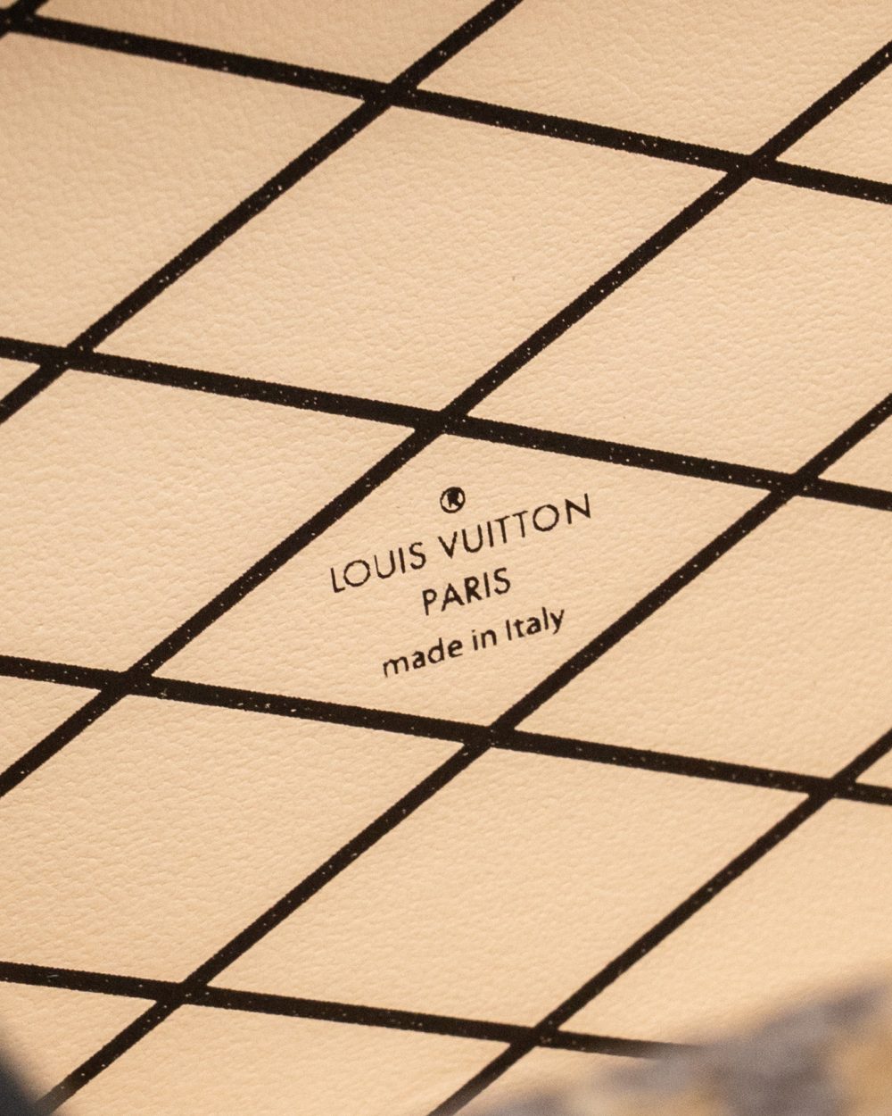 AAA Replica Louis Vuitton LV PETITE MALLE MONOGRAM CANVAS/SMOOTH CALFSKIN GHW