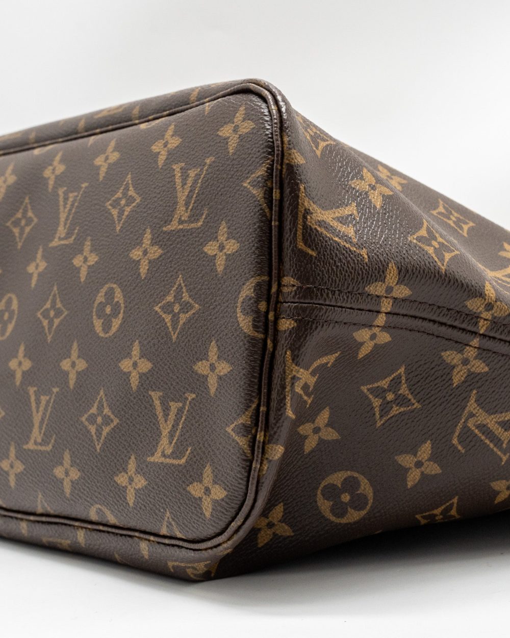 AAA Replica Louis Vuitton LV NEVERFULL MM TOTEM LIMITED EDITION MONOGRAM CANVAS MULITCOLOUR GHW