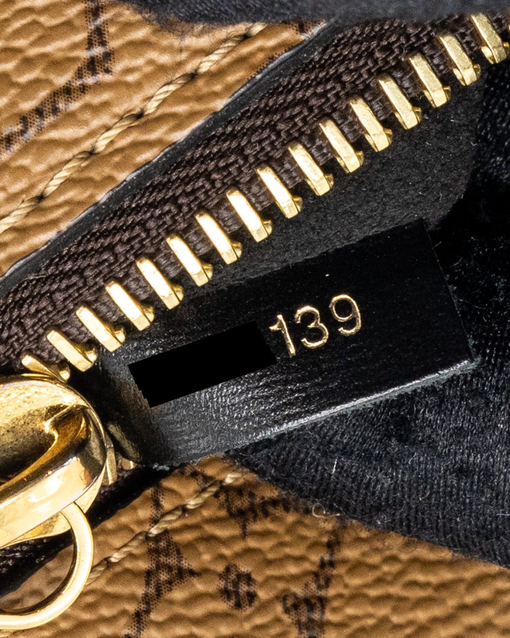 AAA Replica Louis Vuitton LV POCHETTE MÉTIS REVERSE MONOGRAM CANVAS GHW
