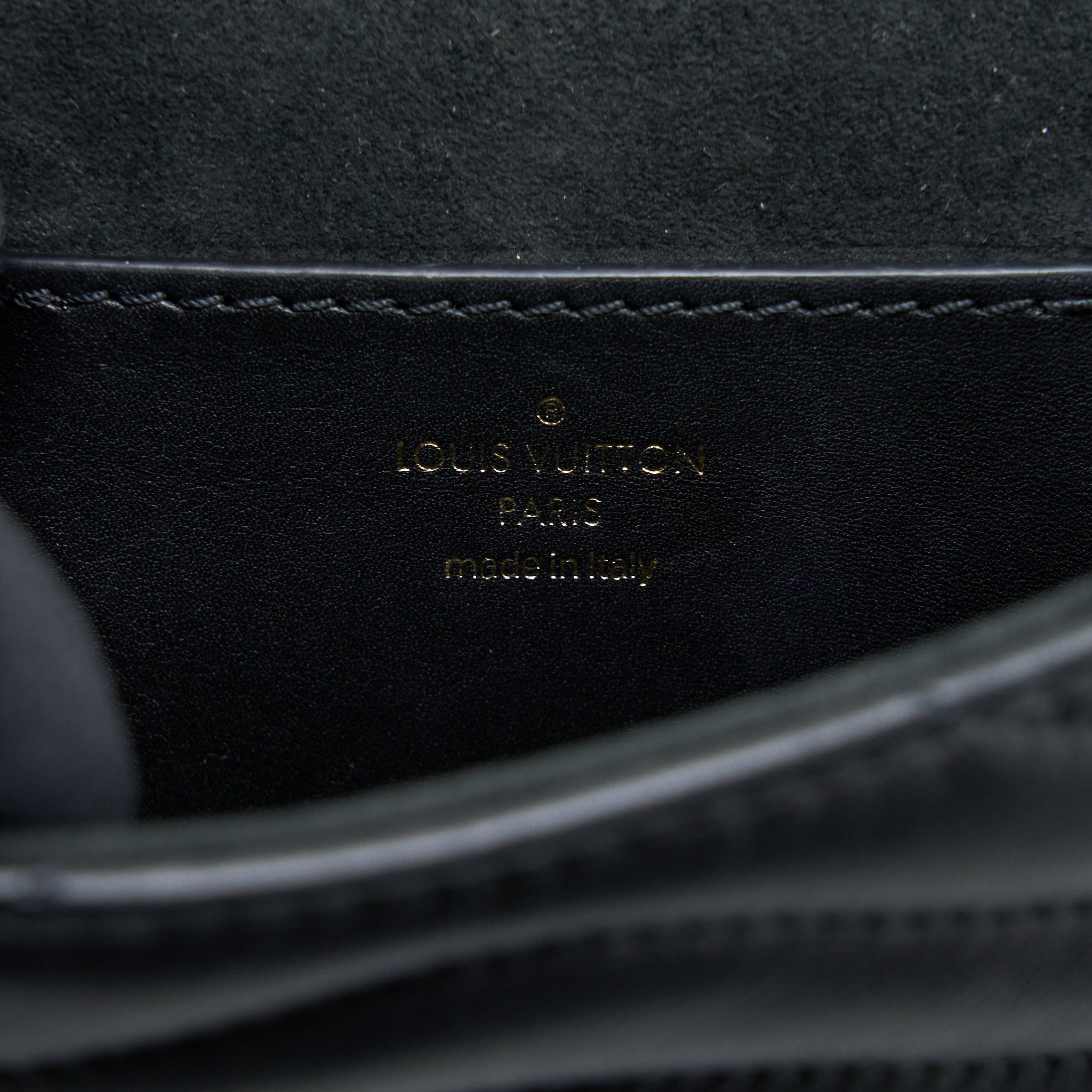 AAA Replica Louis Vuitton LV NEW WAVE MULTI-POCHETTE CALFSKIN BLACK GHW