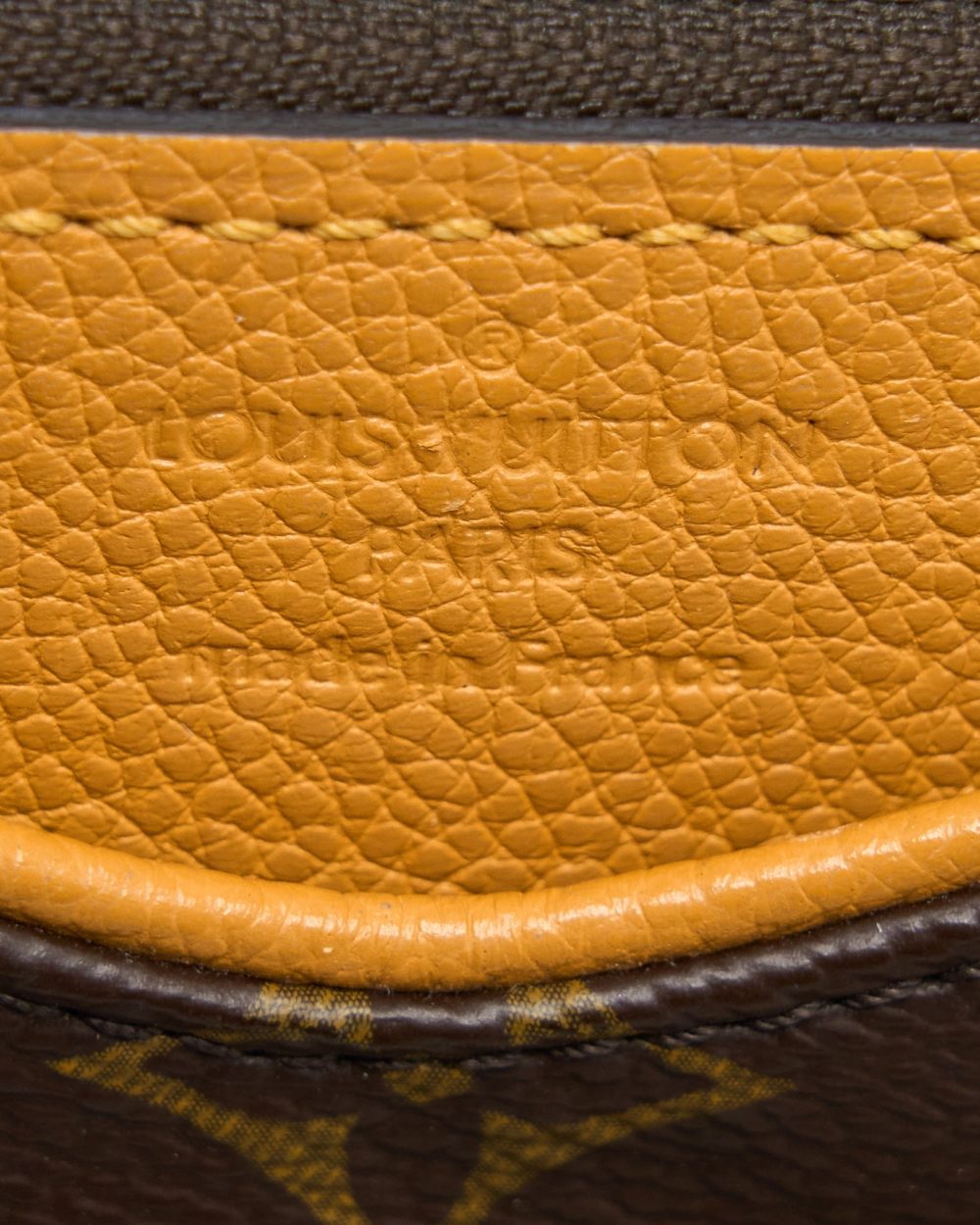 AAA Replica Louis Vuitton LV CROSSBODY POCHETTE MONOGRAM CANVAS GHW