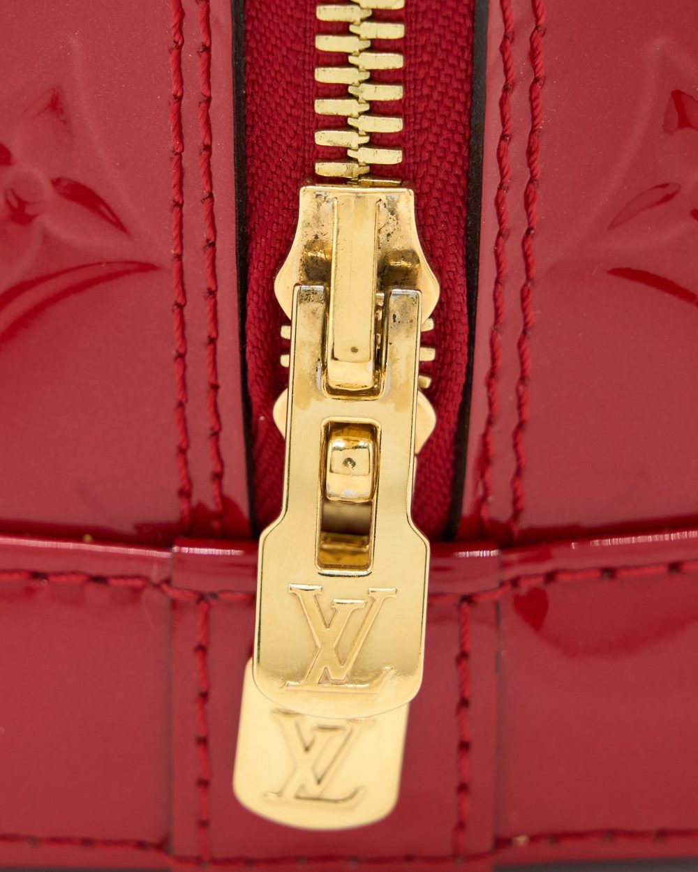AAA Replica Louis Vuitton LV ALMA BB VERNIS RED GHW