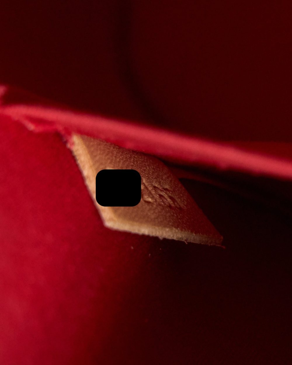 AAA Replica Louis Vuitton LV ALMA BB VERNIS RED GHW