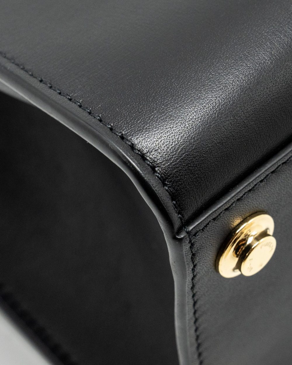AAA Replica Louis Vuitton LV CITY STEAMER PM GRAINED CALFSKIN BLACK GHW