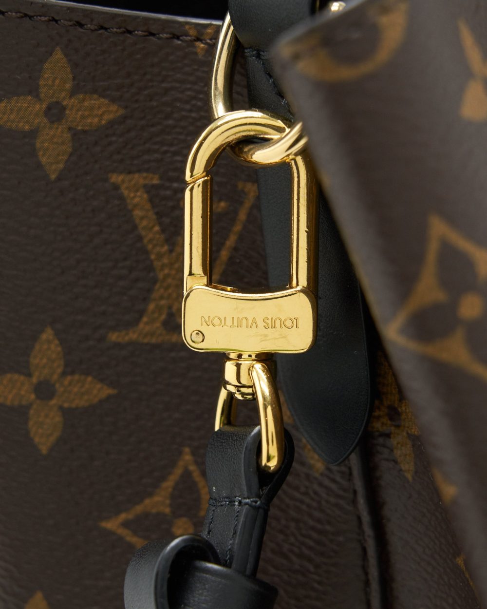 AAA Replica Louis Vuitton LV NÉONOÉ MONOGRAM CANVAS /BLACK