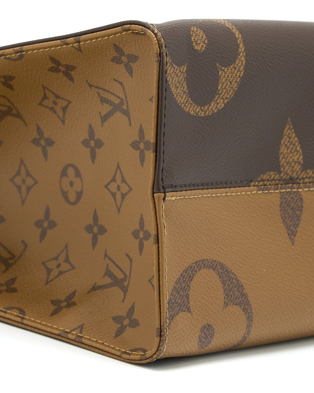 AAA Replica Louis Vuitton LV ON THE GO MM MONOGRAM COATED MONOGRAM REVERSE CANVAS GHW