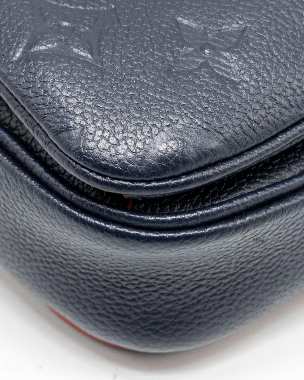 AAA Replica Louis Vuitton LV POCHETTE METIS MONOGRAM EMPREINETE NAVY GHW