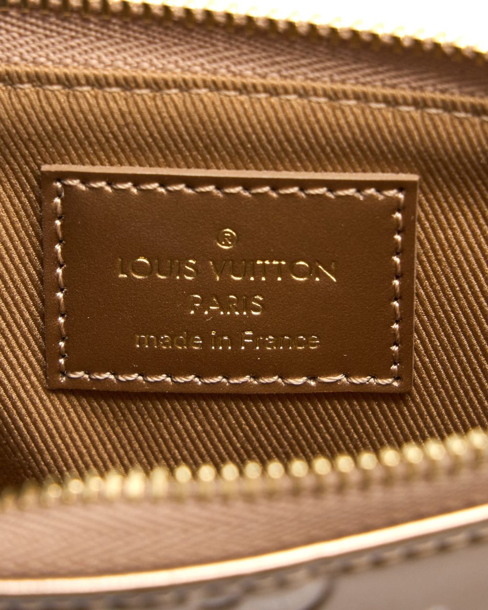 AAA Replica Louis Vuitton LV MINI POCHETTE ACCESSORIES PATENT BRONZE GHW (NEW VERSION)
