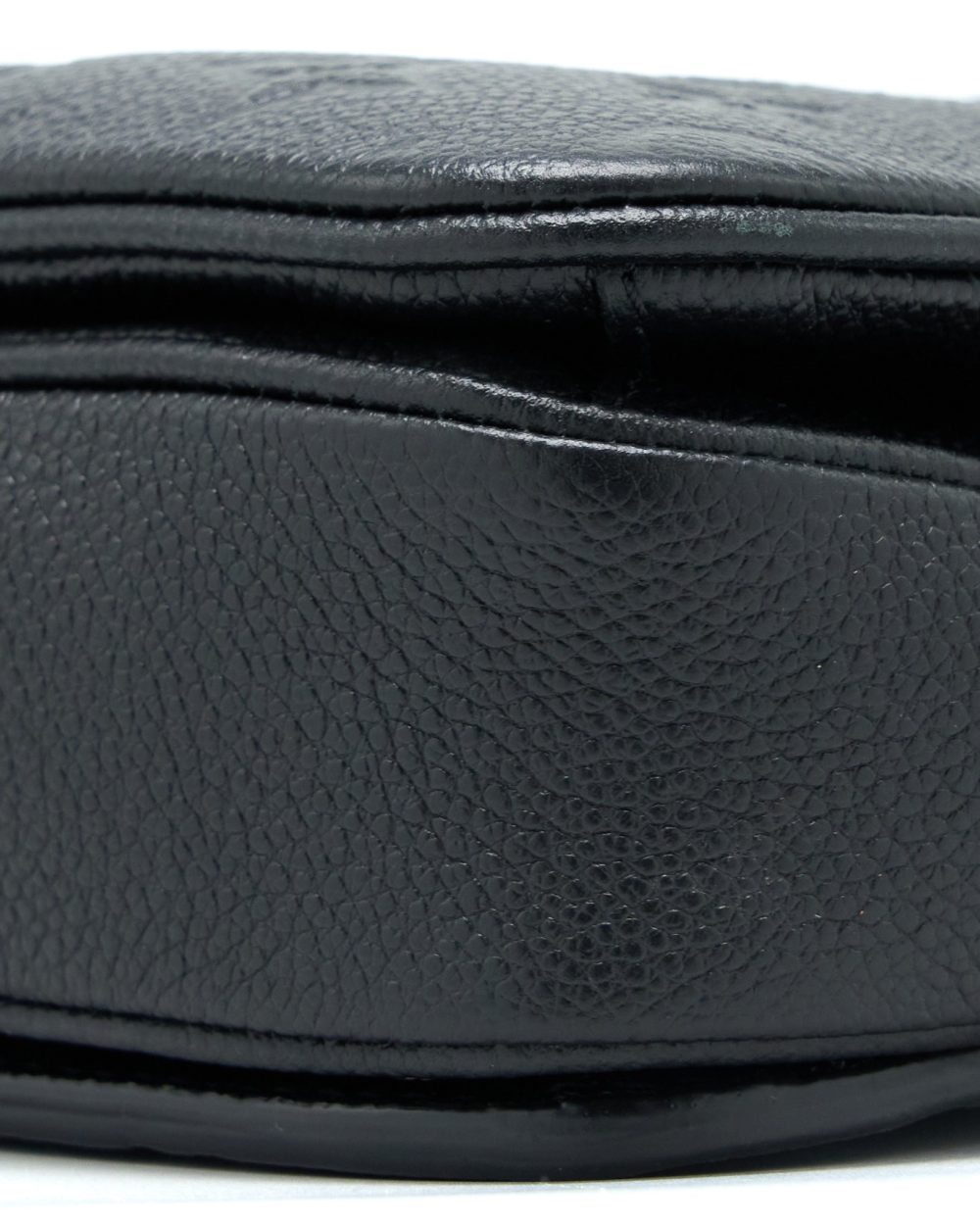 AAA Replica Louis Vuitton LV POCHETTE METIS MONOGRAM EMPRIENTE BLACK GHW