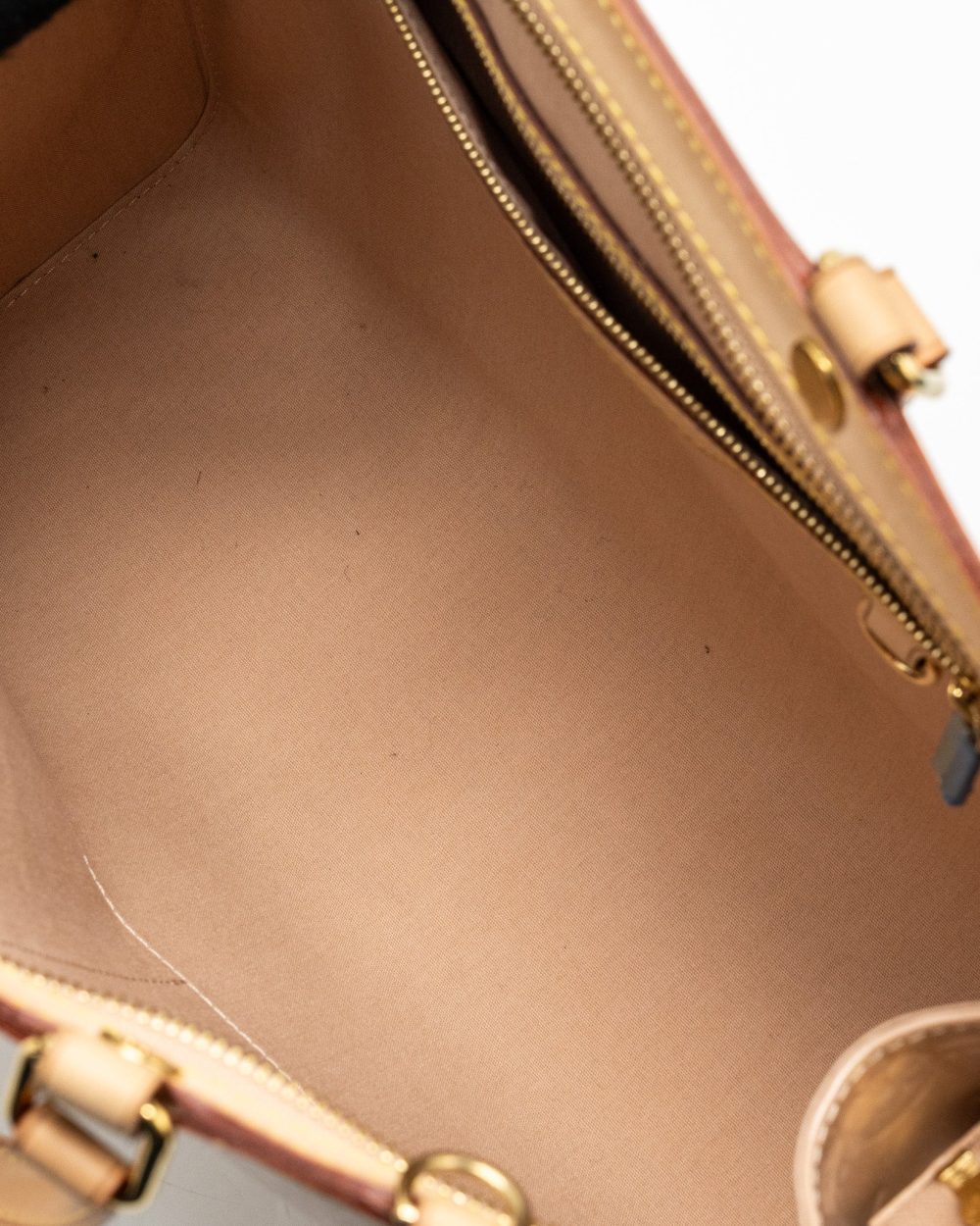 AAA Replica Louis Vuitton LV BREA MM PATENT LEATHER BEIGE GHW