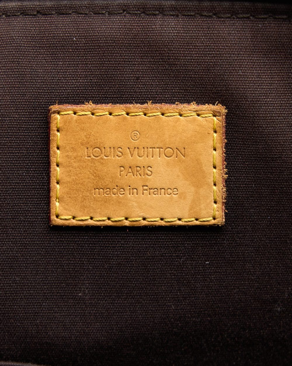 AAA Replica Louis Vuitton LV VERNIS BELLEVUE GM BAG PATENT AMARANTE GHW