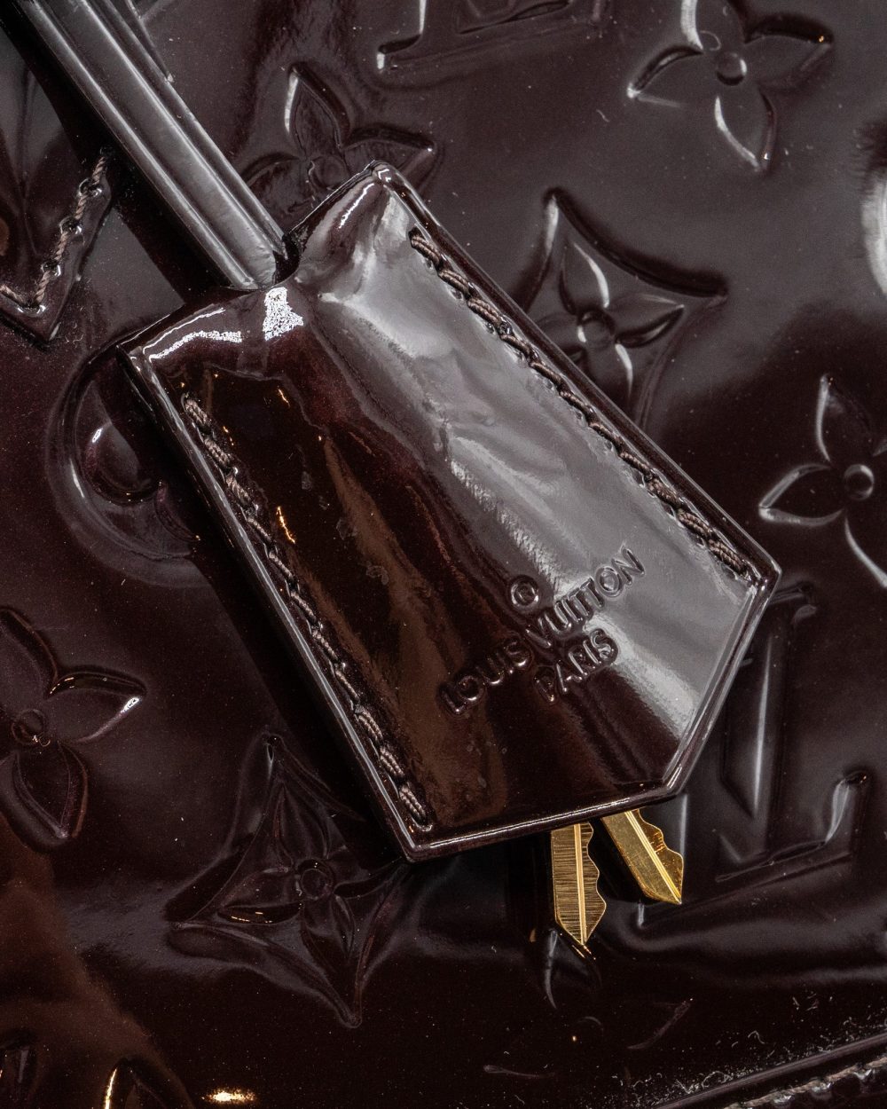 AAA Replica Louis Vuitton LV ALMA BB PATENT AMARANTE GHW