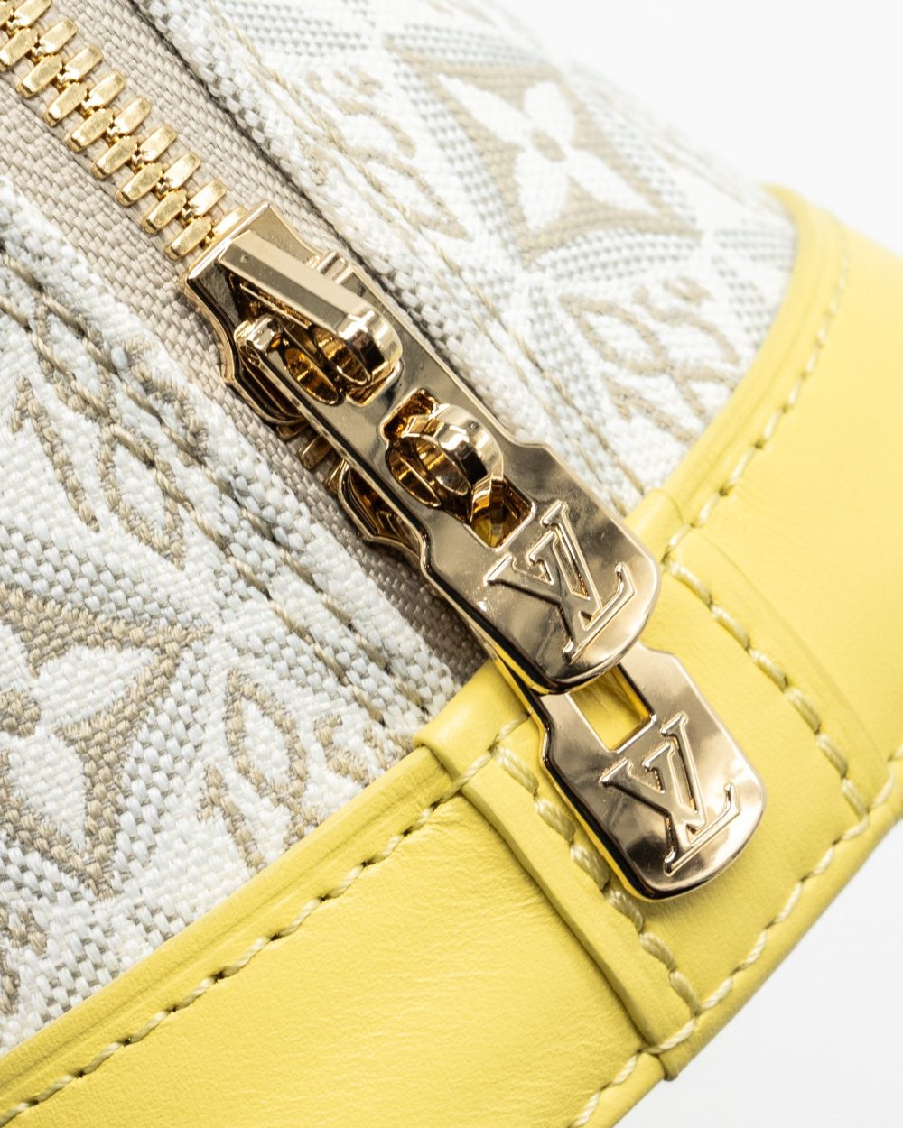 AAA Replica Louis Vuitton LV SINCE 1854 ALMA BB JAUNE GHW