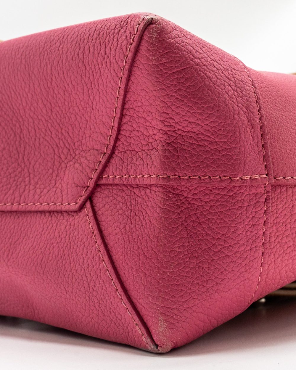 AAA Replica Louis Vuitton LV LOCKME BACKPACK CALFSKIN PINK/BEIGE SHW 