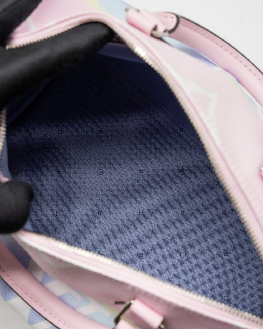 AAA Replica Louis Vuitton LV SPEEDY BANDOULIERE 30 MONOGRAM ESCAL GIANT CANVAS PASTEL PINK SHW