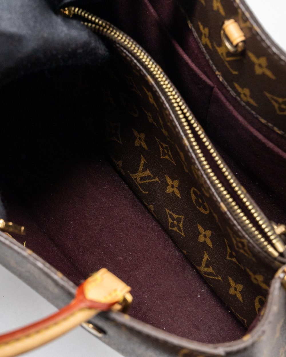 AAA Replica Louis Vuitton LV MONTAIGNE MM MONOGRAM CANVAS GHW