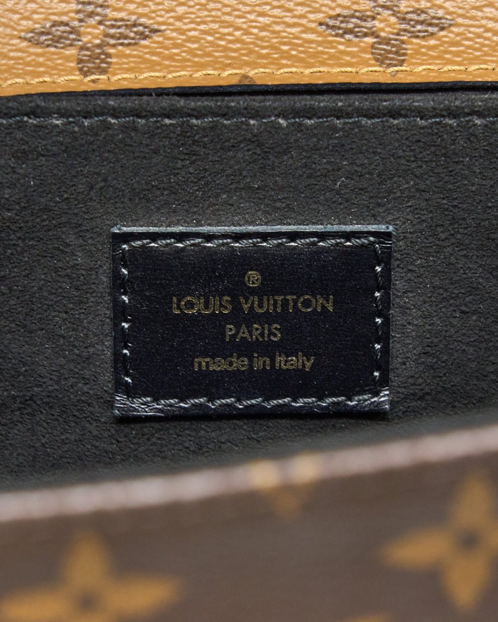 AAA Replica Louis Vuitton LV POCHETTE METIS MONOGRAM REVERSE CANVAS GHW