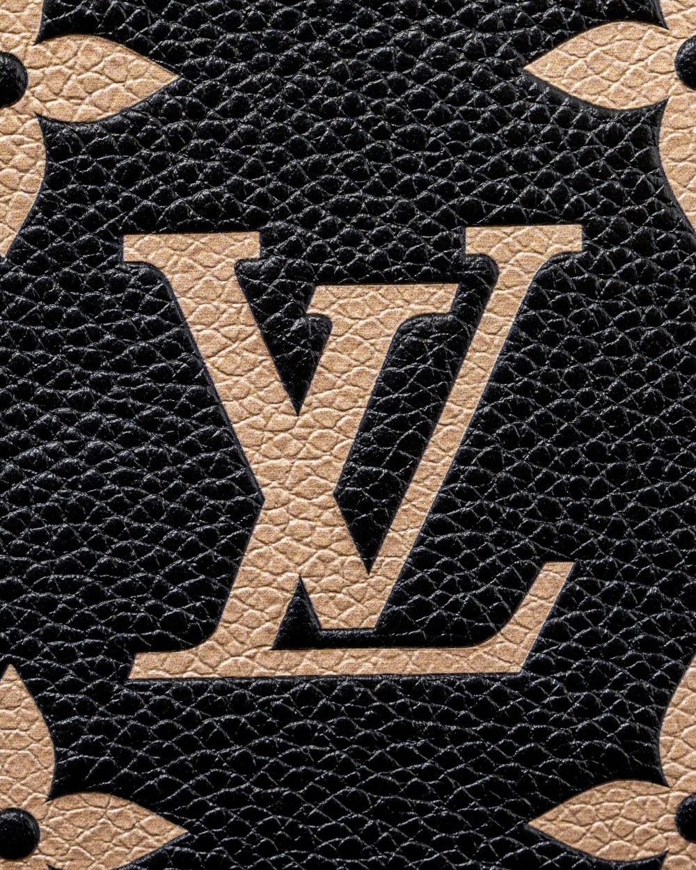 AAA Replica Louis Vuitton LV MINI POCHETTE ACCESSORIES MONOGRAM EMPREINTE BLACK/ BEIGE GHW