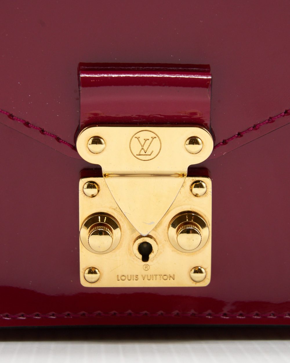 AAA Replica Louis Vuitton LV MESSENGER BAG CROSSBODY PATENT RASPBERRY RED GHW