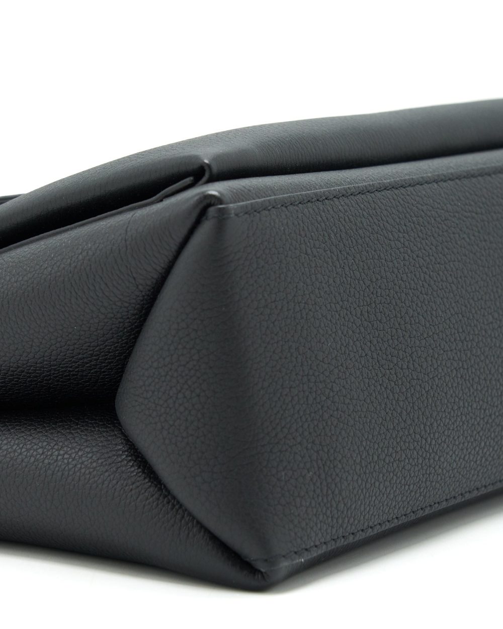 AAA Replica Louis Vuitton LV LOCKME BAG BLACK SHW