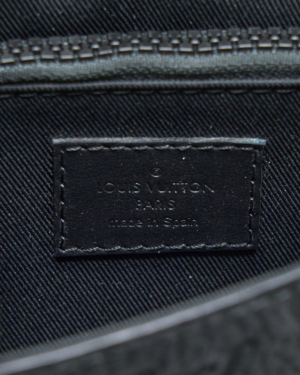 AAA Replica Louis Vuitton LV S LOCK SLINGBAG MONOGRAM-EMBOSSED TAURILLON BLACK BLACK HARDWARE (NEW VERSION)