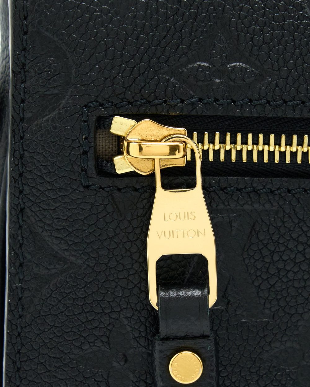 AAA Replica Louis Vuitton LV POCHETTE MÉTIS MONOGRAM EMPREINTE BLACK GHW