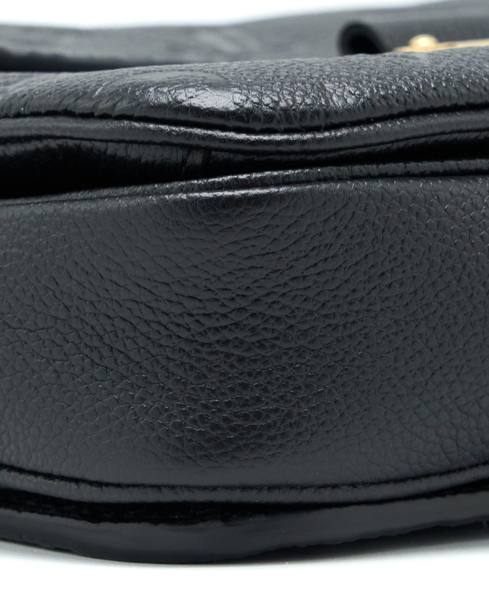 AAA Replica Louis Vuitton LV POCHETTE METIS MONOGRAM EMPREINTE BLACK GHW (NEW VERSION)