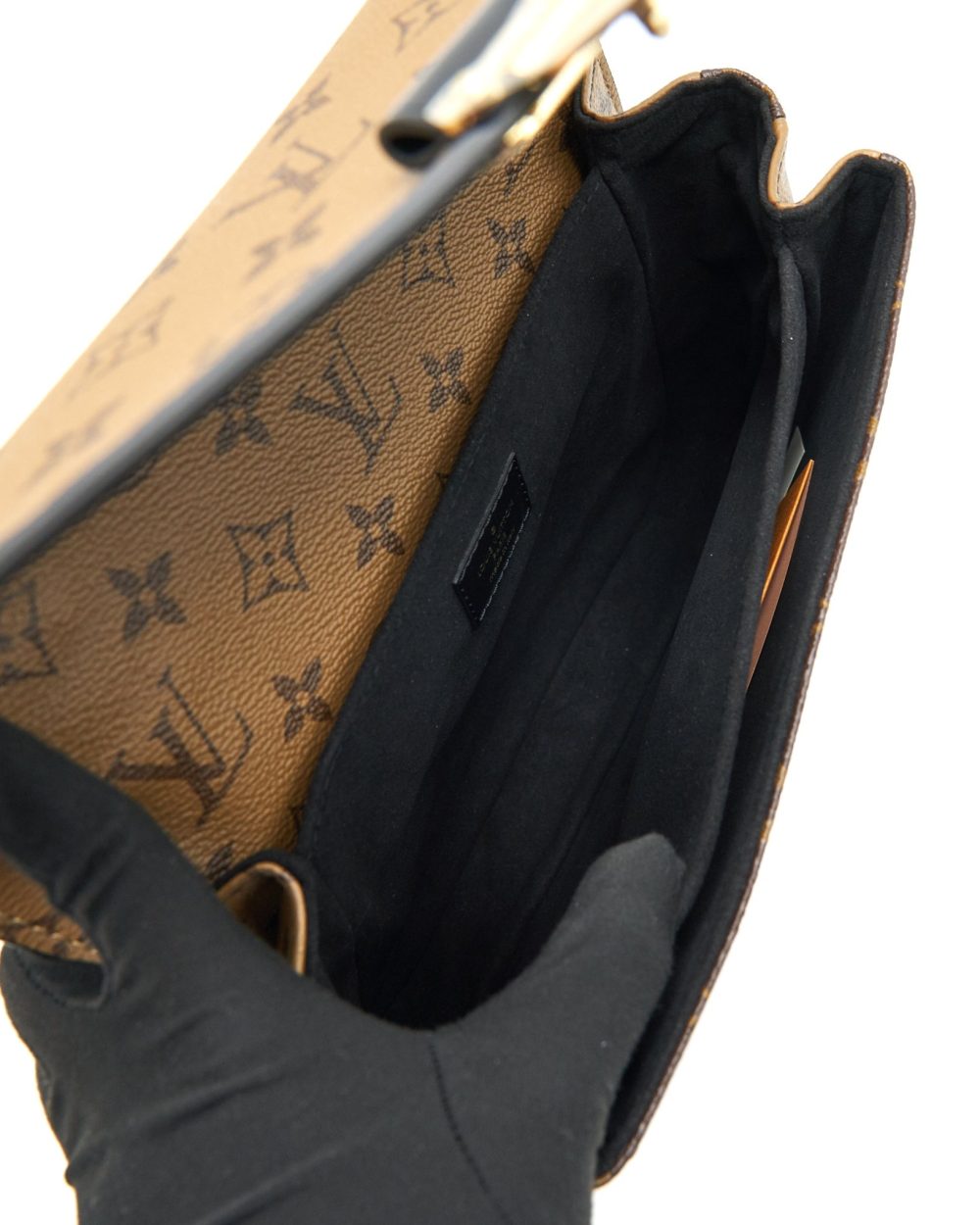 AAA Replica Louis Vuitton LV MONOGRAM REVERSE CANVAS POCHETTE METIS