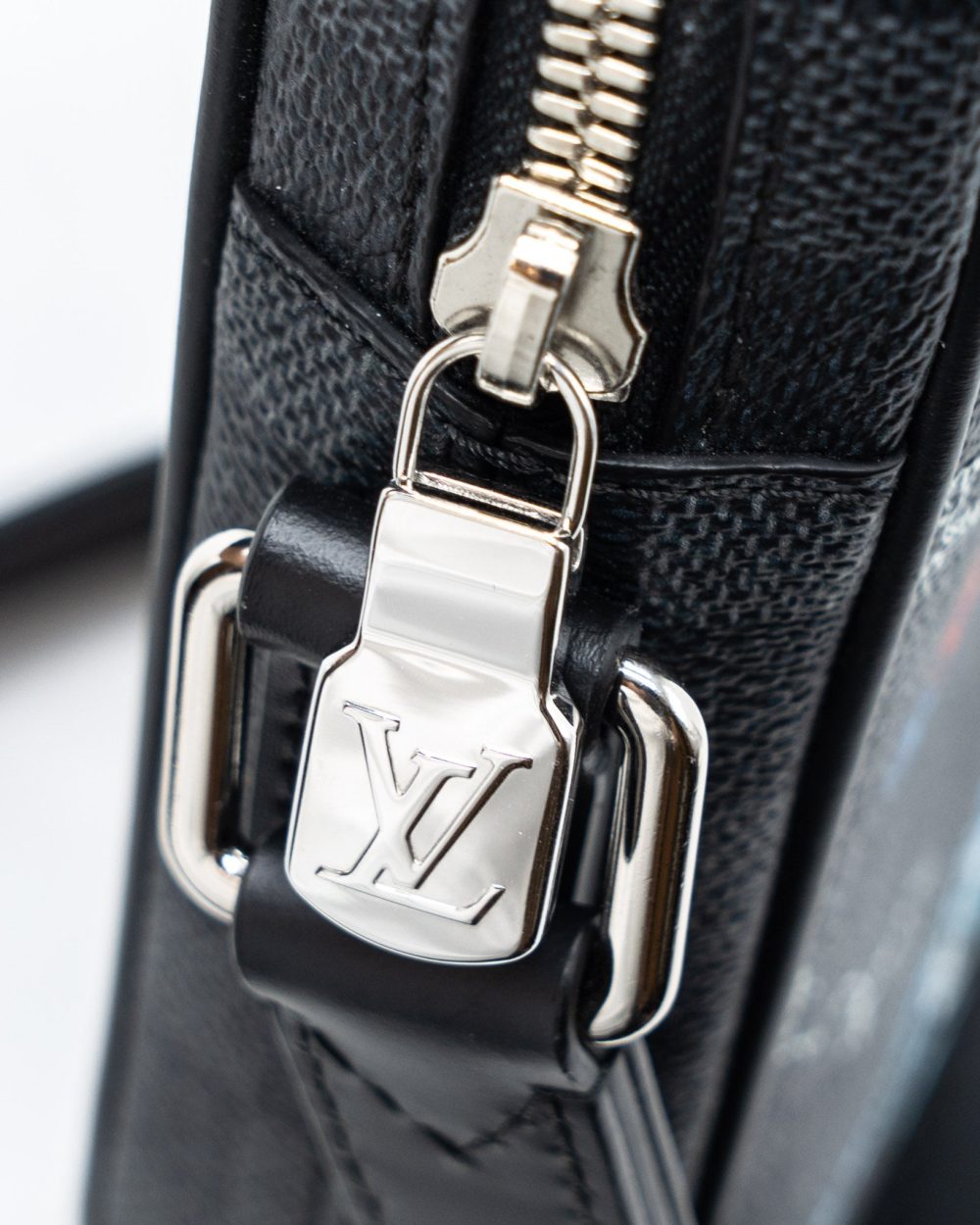 AAA Replica Louis Vuitton LV GRAPHITE MAP DANUBE PM CROSSBODY BAG DAMIER CANVAS / MULTICOLOR SHW