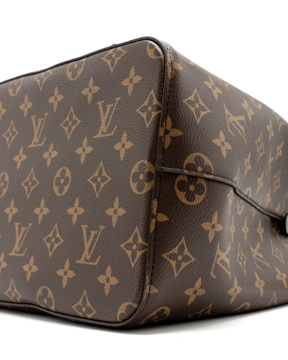 AAA Replica Louis Vuitton LV NEONOE MONOGRAM CANVAS BLACK GHW (NEW VERSION)