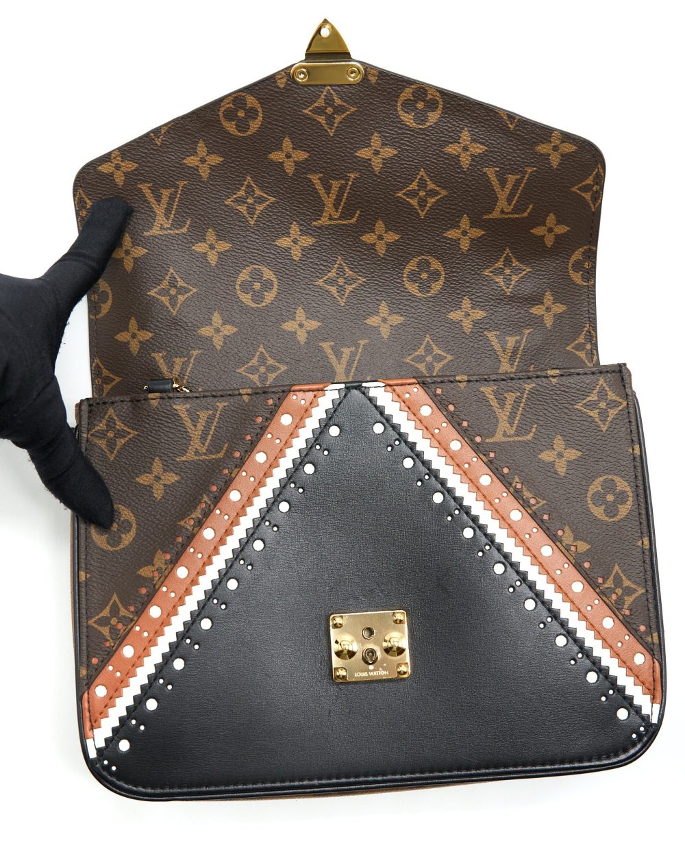 AAA Replica Louis Vuitton LV POCHETTE MÉTIS LIMITED EDITION BROGUE GHW