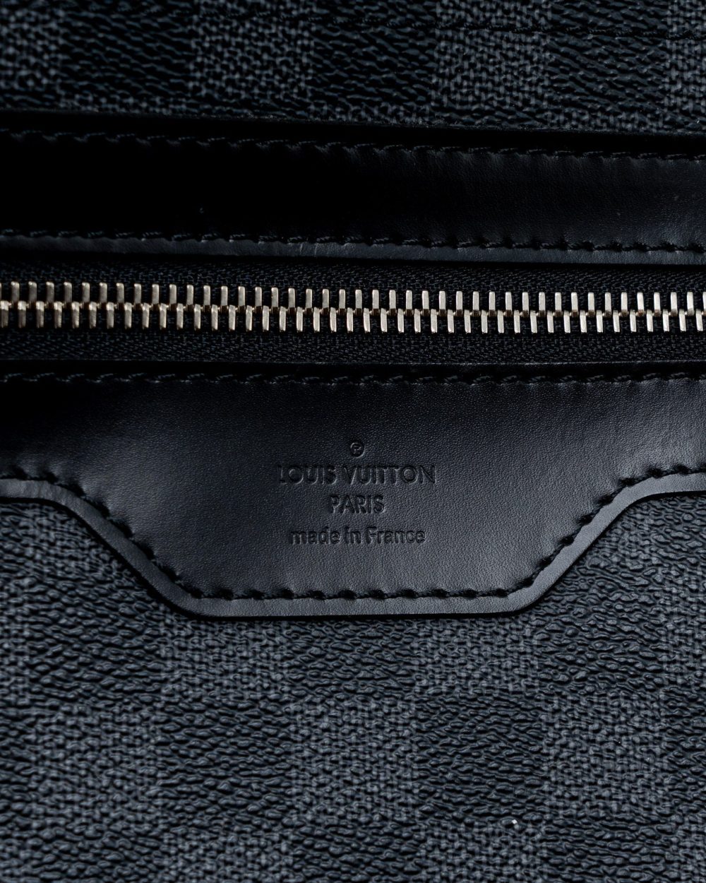 AAA Replica Louis Vuitton LV LARGE MESSENGER BAG DAMIER GRAPHITE CANVAS SHW