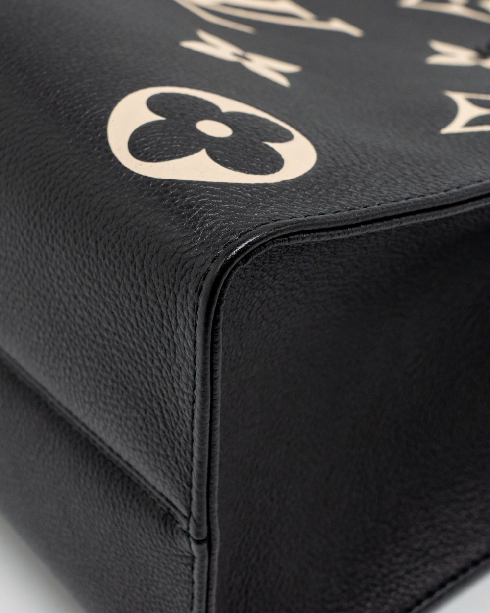 AAA Replica Louis Vuitton LV ONTHEGO MM MONOGRAM EMPREINTE LEATHER BLACK/BEIGE GHW