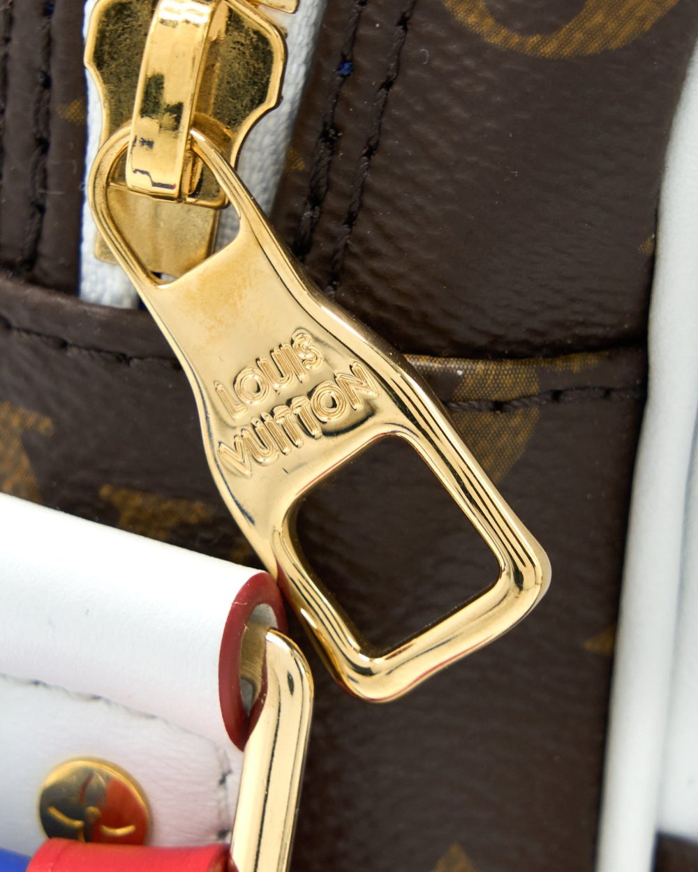 AAA Replica Louis Vuitton LV X NBA NIL MESSENGER MONOGRAM CANVAS GHW