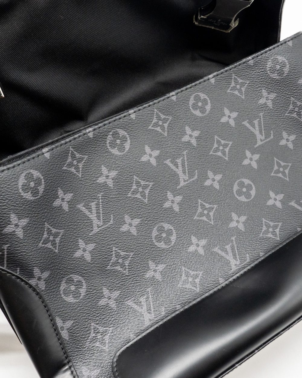 AAA Replica Louis Vuitton LV MESSENGER VOYAGER PM MONOGRAM CANVAS BLACK SHW