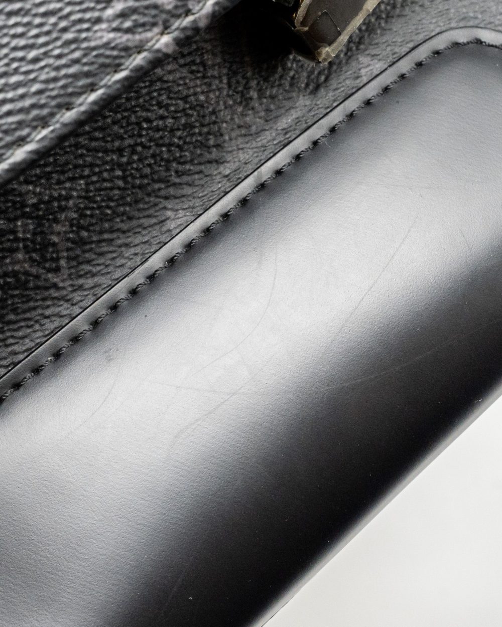 AAA Replica Louis Vuitton LV MESSENGER VOYAGER PM MONOGRAM CANVAS BLACK SHW