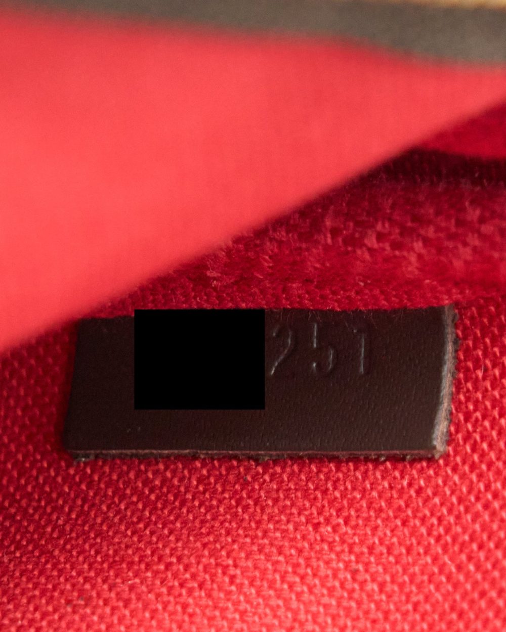 AAA Replica Louis Vuitton LV MINI POCHETTE ACCESSORIES DAMIER EBENE GHW
