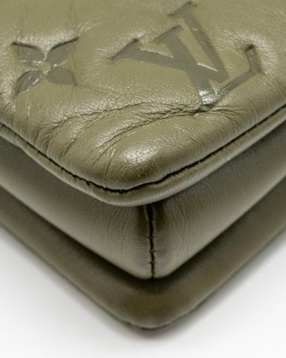 AAA Replica Louis Vuitton LV COUSSIN MM MONOGRAM-EMBOSSED PUFFY LAMBSKIN KHAKI GHW