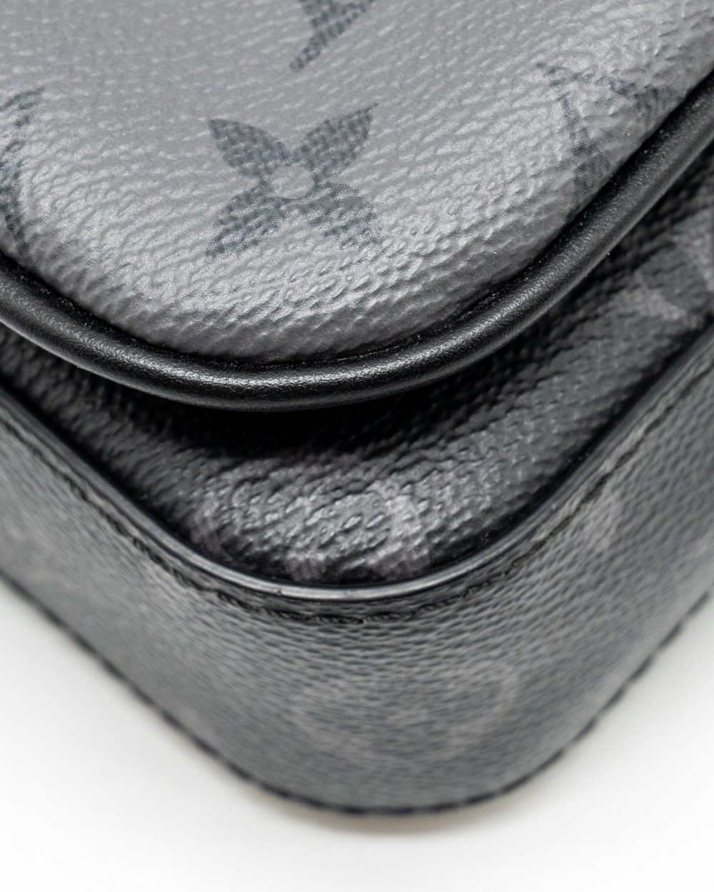 AAA Replica Louis Vuitton LV TRIO MESSANGER MONOGRAM ECLIPSE CANVAS BLACK/GREY WITH BLACK HARDWARE