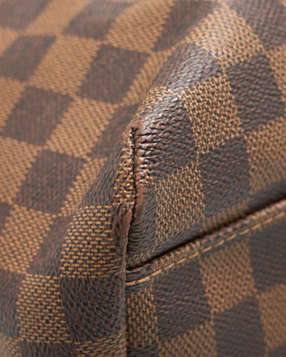 AAA Replica Louis Vuitton LV DAMIER EBENE LUGGAGE BAG