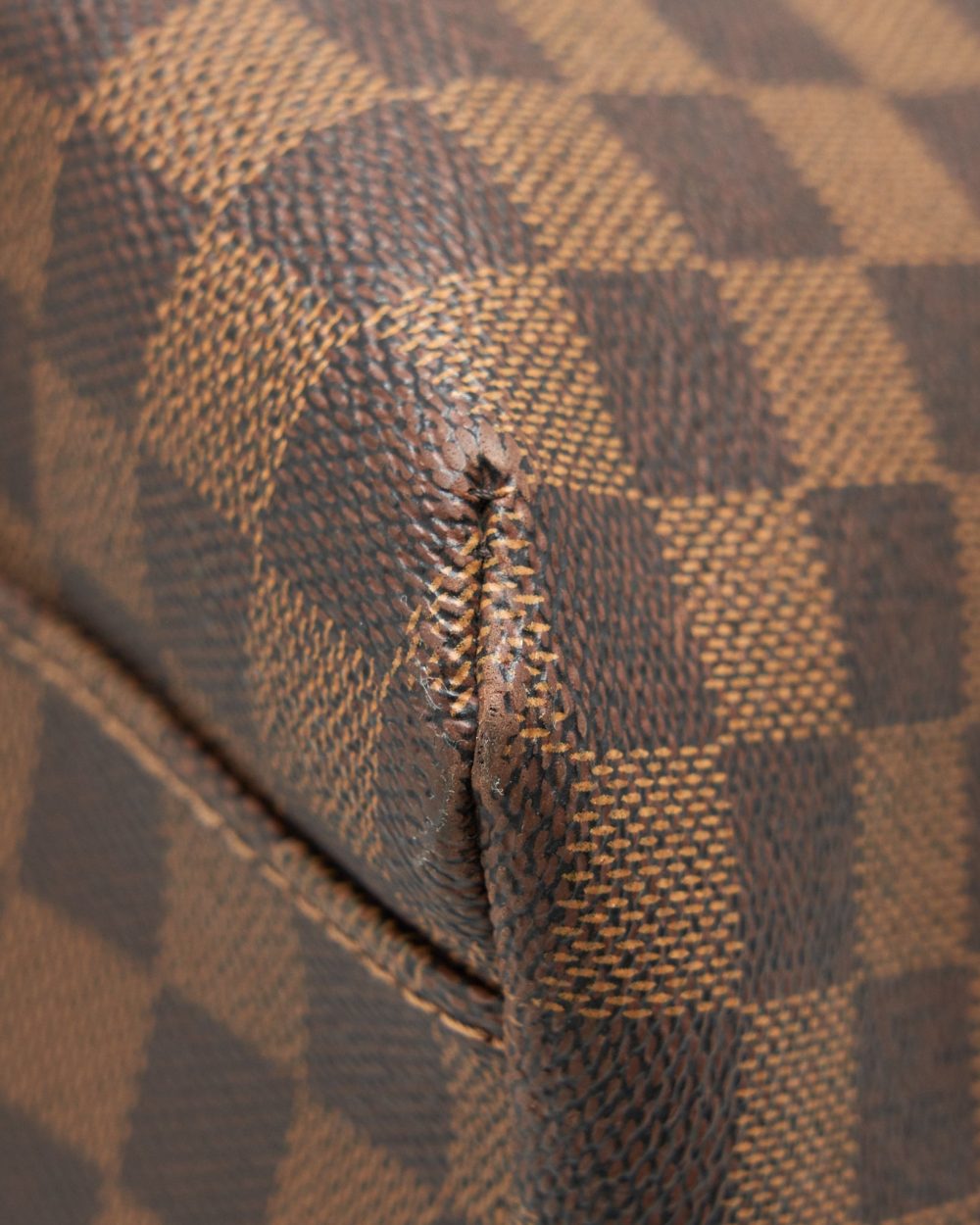 AAA Replica Louis Vuitton LV DAMIER EBENE LUGGAGE BAG