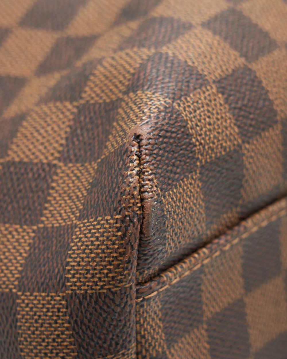 AAA Replica Louis Vuitton LV DAMIER EBENE LUGGAGE BAG