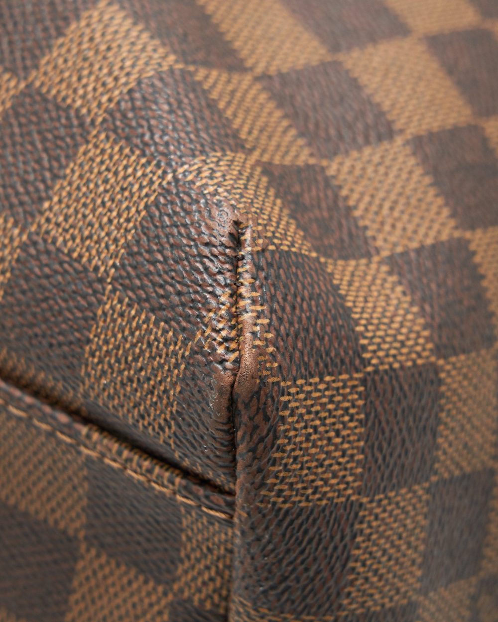 AAA Replica Louis Vuitton LV DAMIER EBENE LUGGAGE BAG
