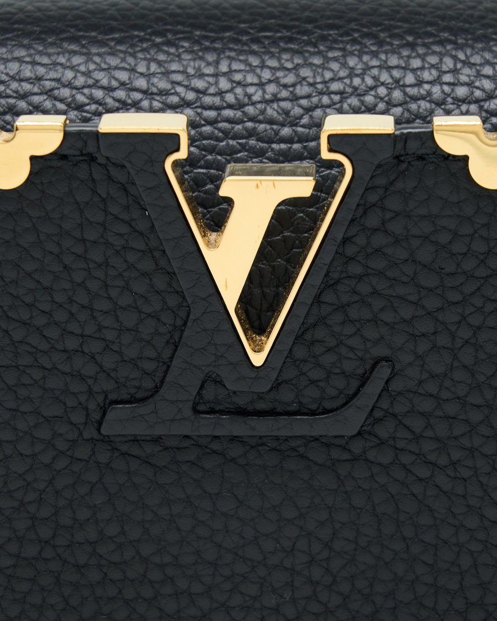 AAA Replica Louis Vuitton LV CAPUCINES MINI TAURILLON LIMITED EDITION BLACK GHW (NEW VERSION)