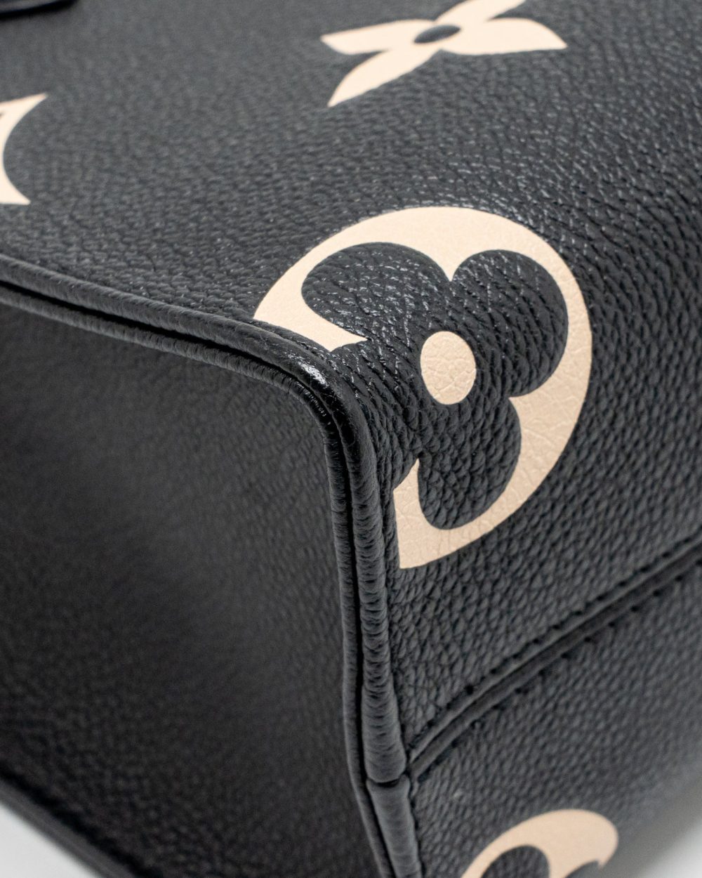 AAA Replica Louis Vuitton LV ONTHEGO BB BICOLOUR MONOGRAM EMPREINTE LEATHER BLACK/BEIGE GHW
